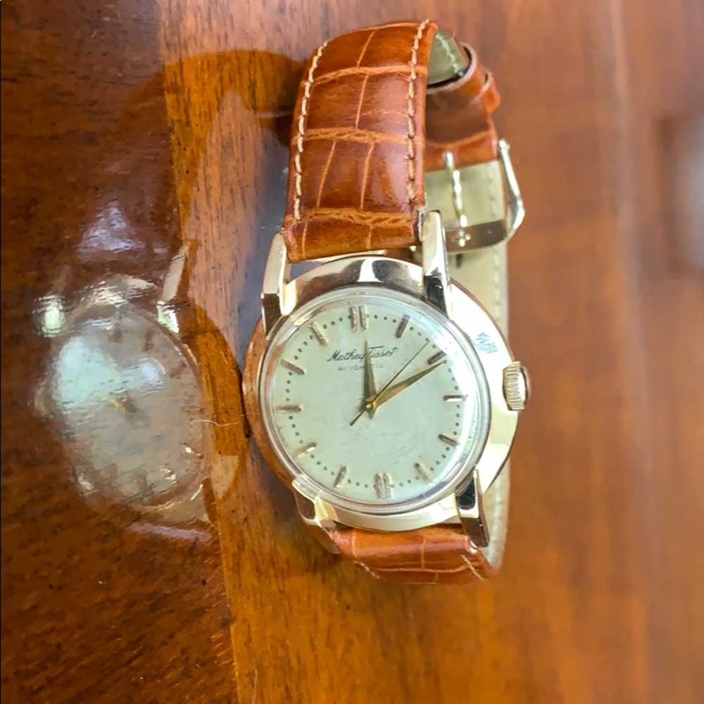 Vintage 14K Solid Gold Mathey-Tissot Manual Watch